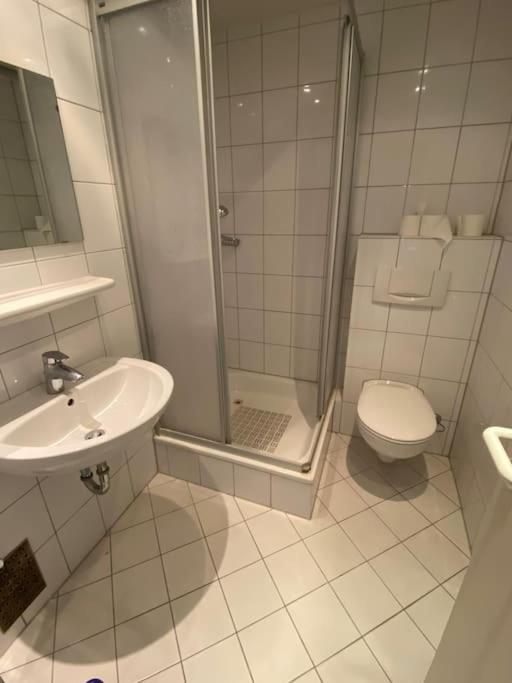 Studio 50 Qm Zentral In Domnaehe โคโลญ ภายนอก รูปภาพ