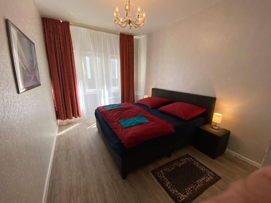 Studio 50 Qm Zentral In Domnaehe โคโลญ ภายนอก รูปภาพ