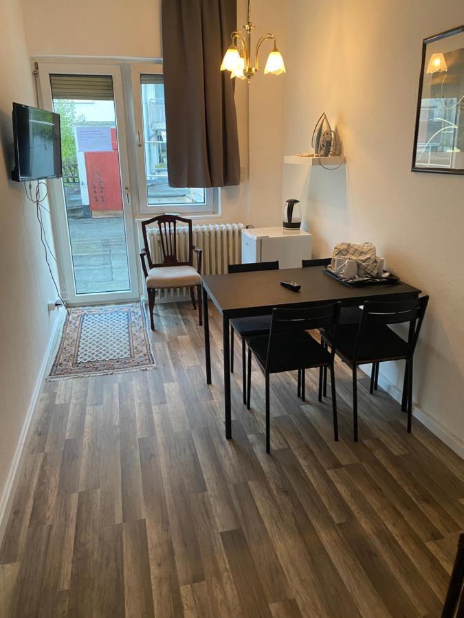 Studio 50 Qm Zentral In Domnaehe โคโลญ ภายนอก รูปภาพ